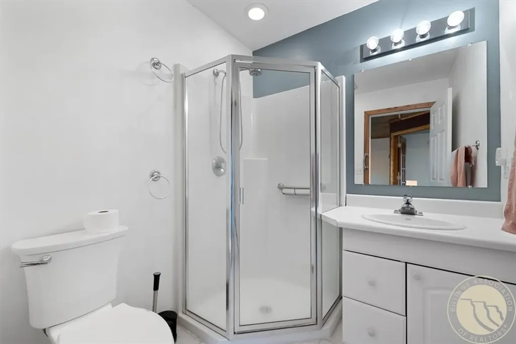 175 Benbow Road Fishtail MT 59028