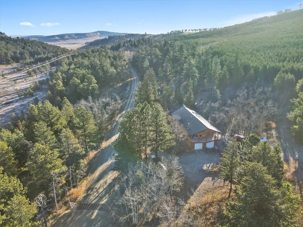 175 Benbow Road Fishtail MT 59028