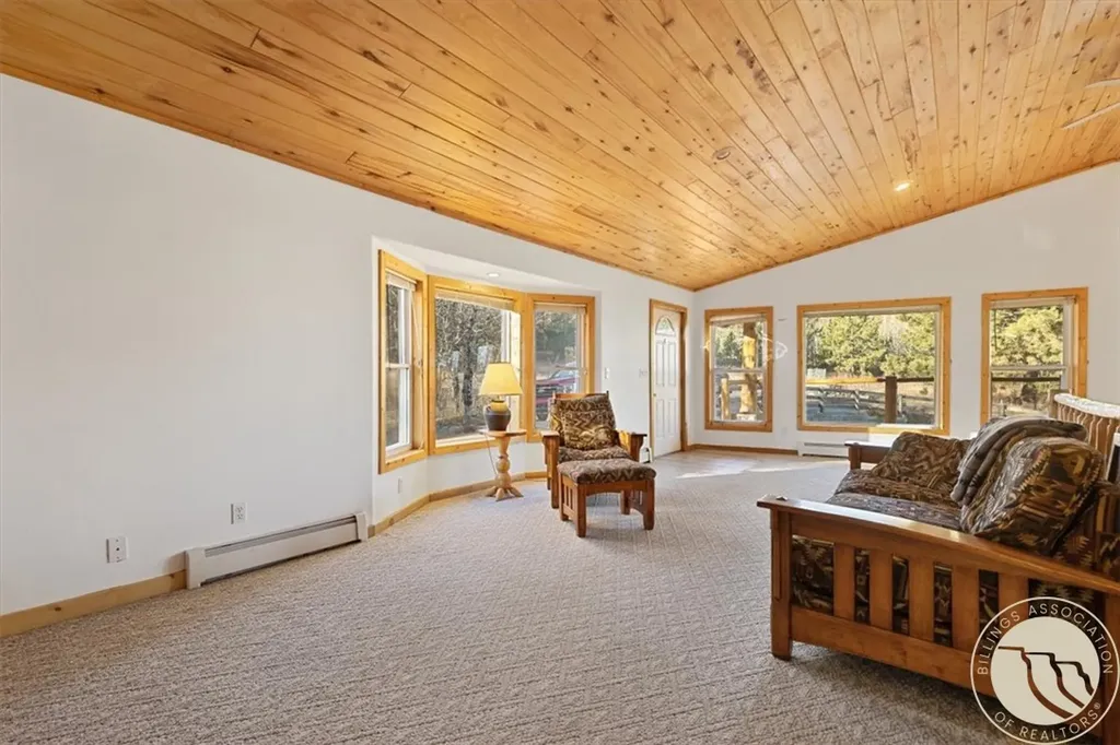 175 Benbow Road Fishtail MT 59028