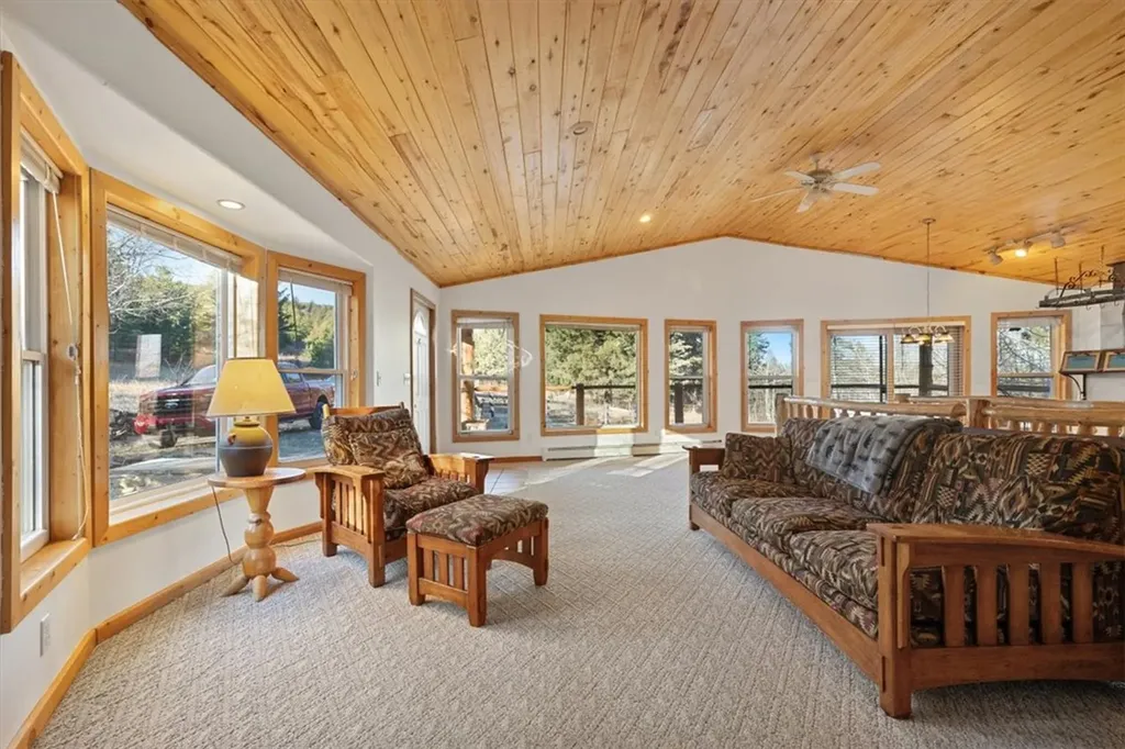 175 Benbow Road Fishtail MT 59028
