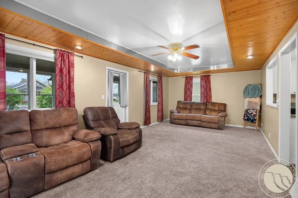 209 3rd Avenue Laurel MT 59044