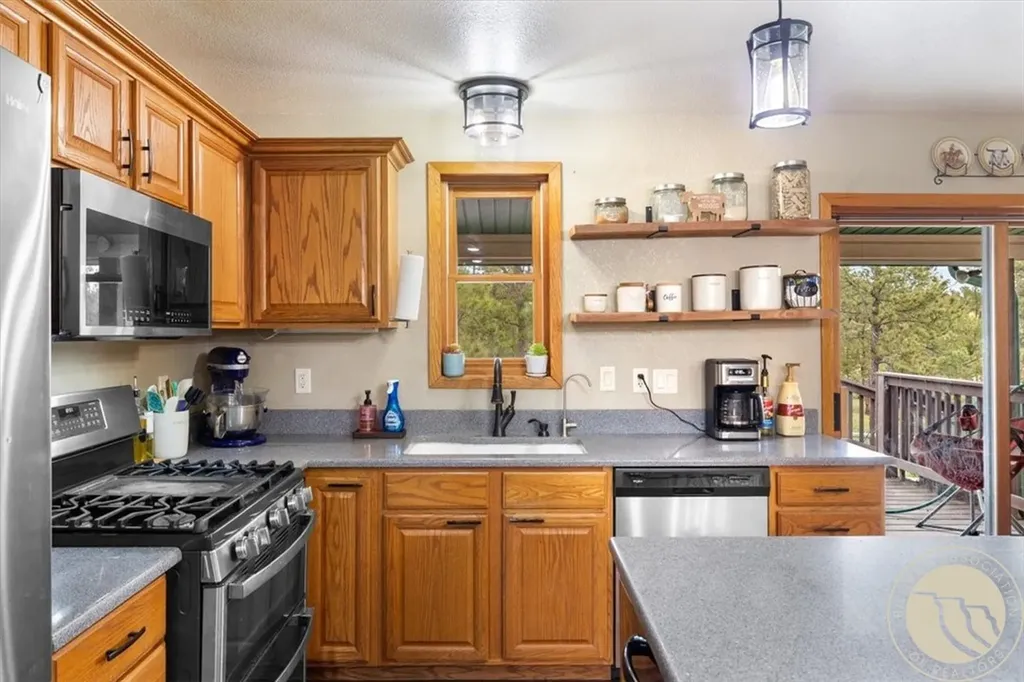 123 Quail Drive Roundup MT 59072