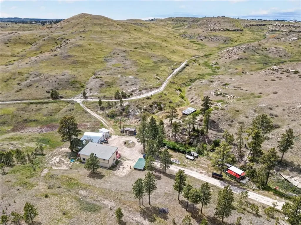 78 Rocky Top Road Roundup MT 59072