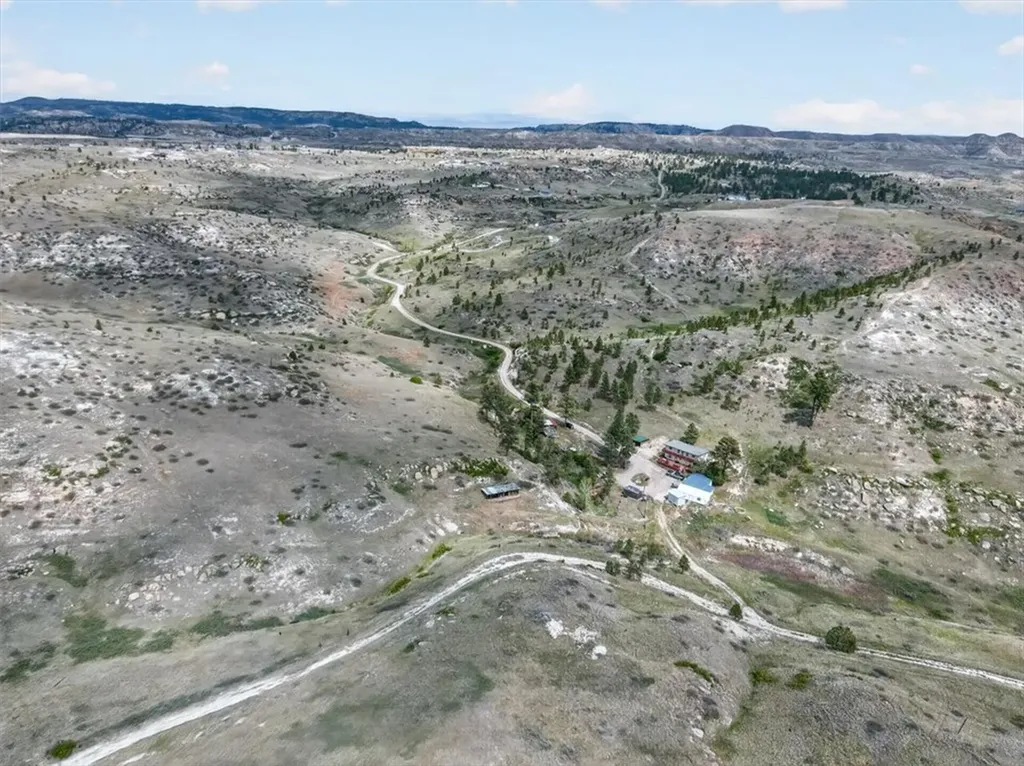 78 Rocky Top Road Roundup MT 59072