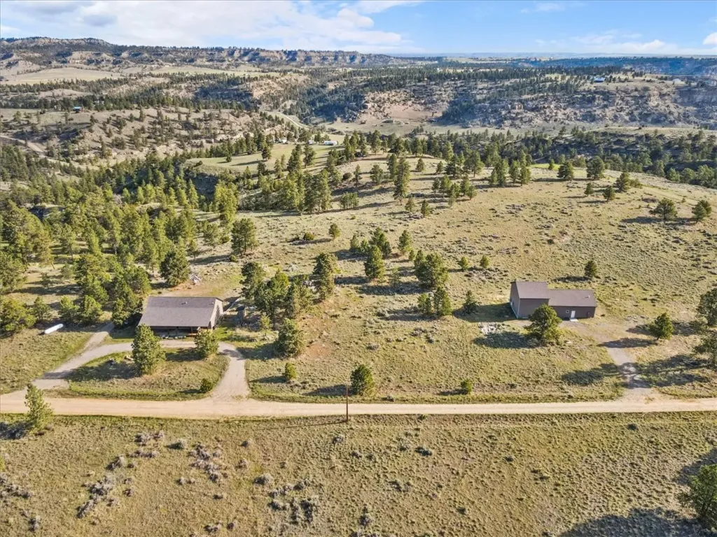 5930 Chief Buffalo Horn Trail Laurel MT 59044