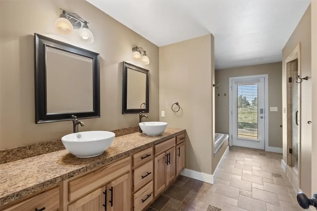 5930 Chief Buffalo Horn Trail Laurel MT 59044