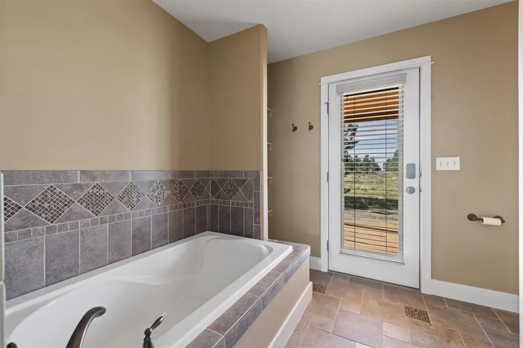 5930 Chief Buffalo Horn Trail Laurel MT 59044