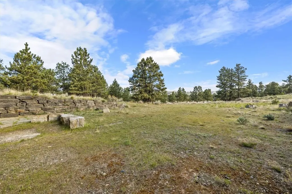 5930 Chief Buffalo Horn Trail Laurel MT 59044