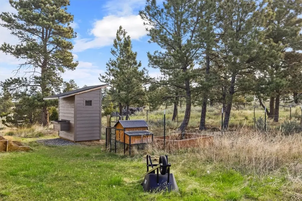 5930 Chief Buffalo Horn Trail Laurel MT 59044
