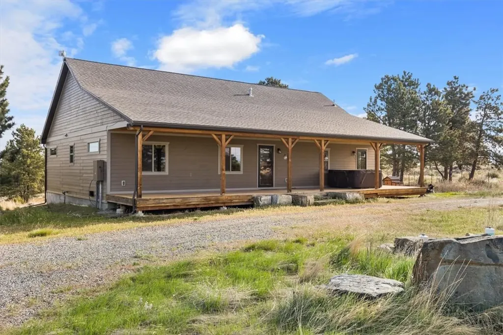 5930 Chief Buffalo Horn Trail Laurel MT 59044