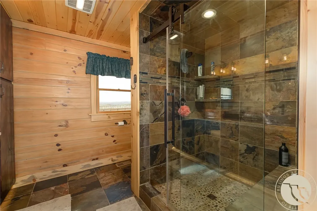 21 Delargo Lane Belfry MT 59008