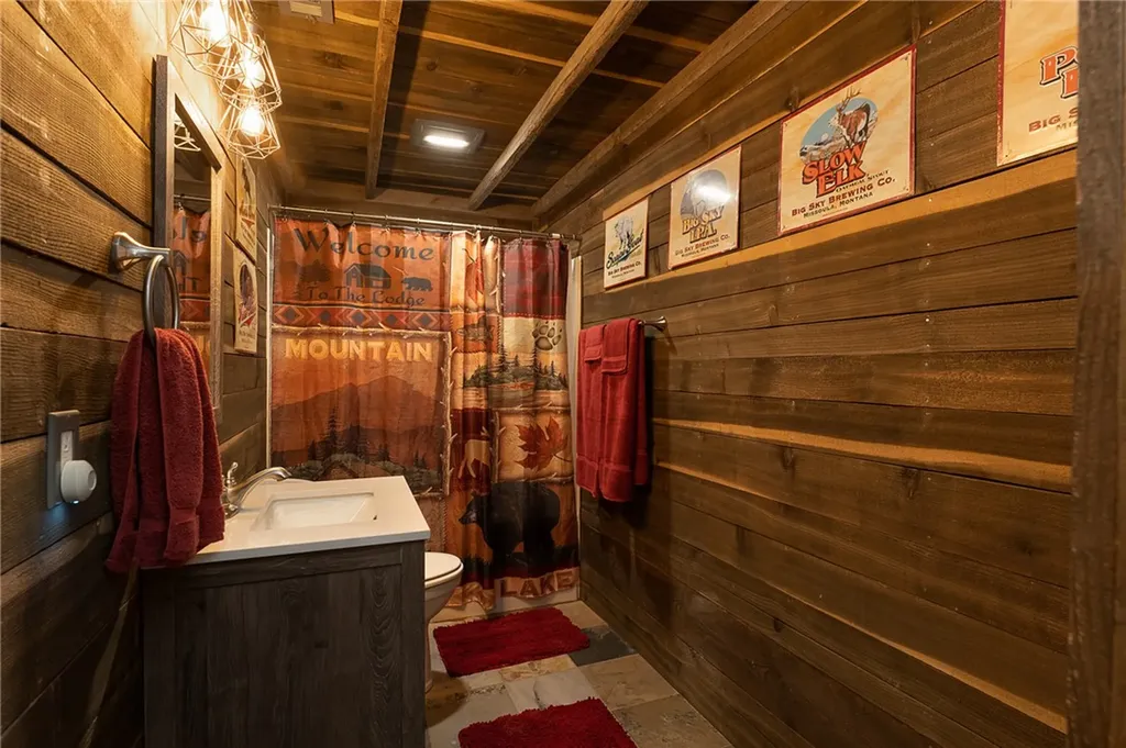 21 Delargo Lane Belfry MT 59008