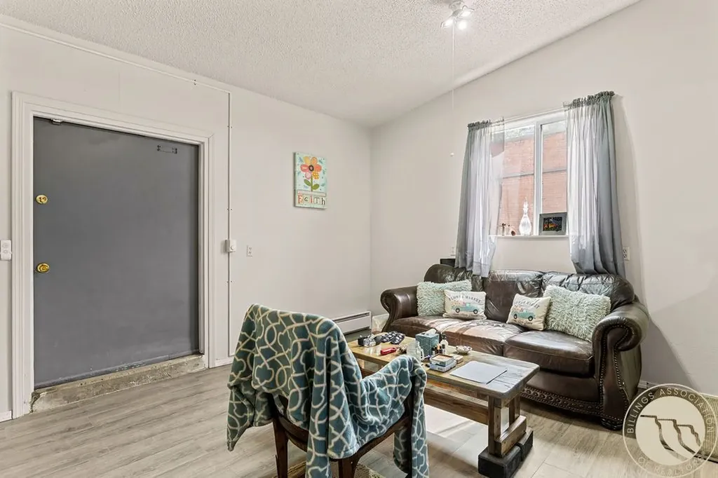 514 E Pike Avenue Columbus MT 59019