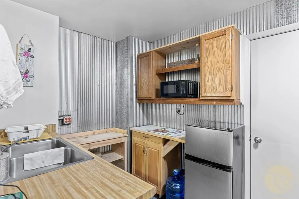 514 E Pike Avenue Columbus MT 59019