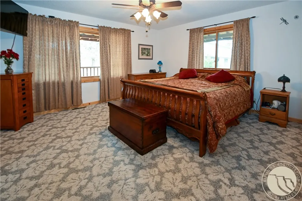 5750 Pleasant Hollow Trail Shepherd MT 59079