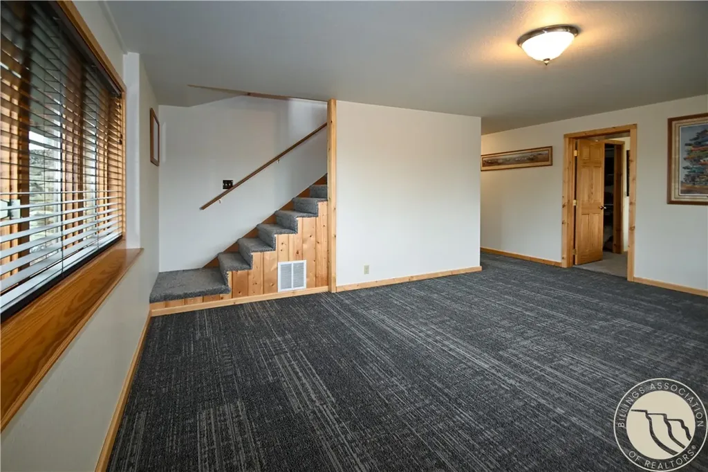 5750 Pleasant Hollow Trail Shepherd MT 59079
