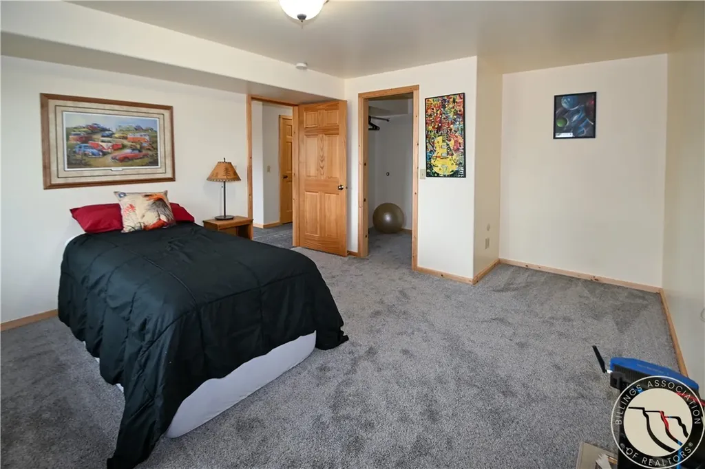 5750 Pleasant Hollow Trail Shepherd MT 59079