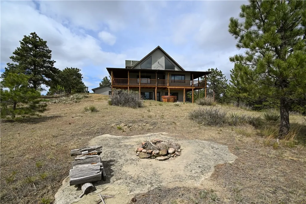 5750 Pleasant Hollow Trail Shepherd MT 59079