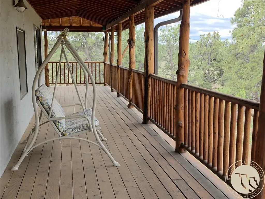 5750 Pleasant Hollow Trail Shepherd MT 59079