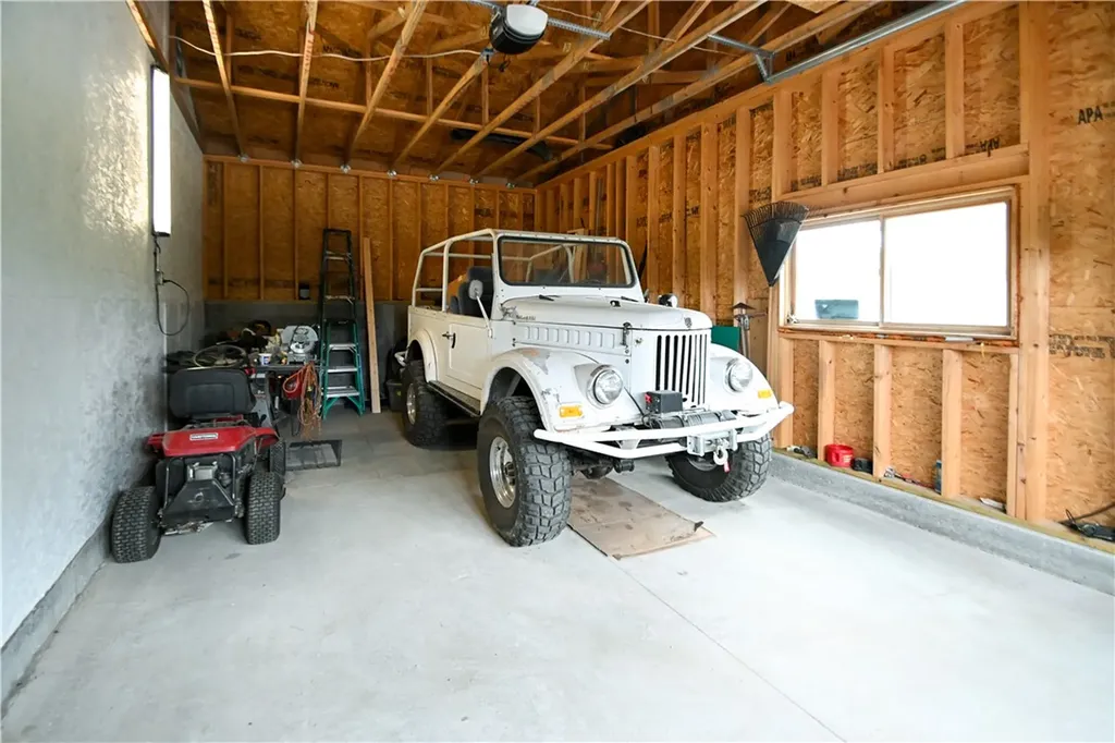 5750 Pleasant Hollow Trail Shepherd MT 59079