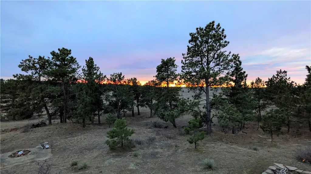 5750 Pleasant Hollow Trail Shepherd MT 59079