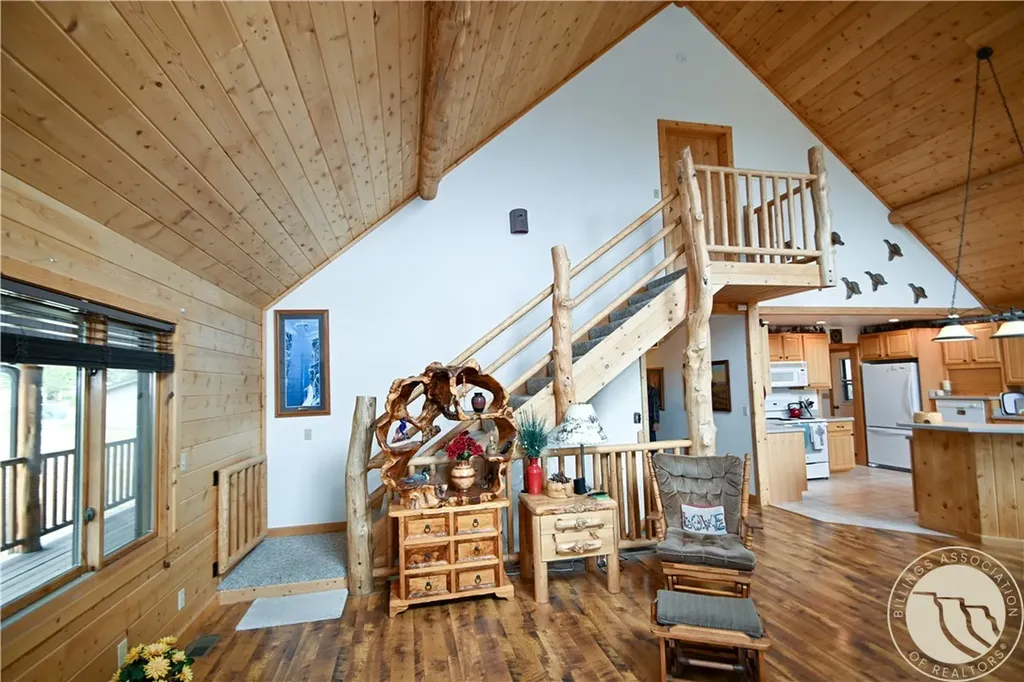 5750 Pleasant Hollow Trail Shepherd MT 59079