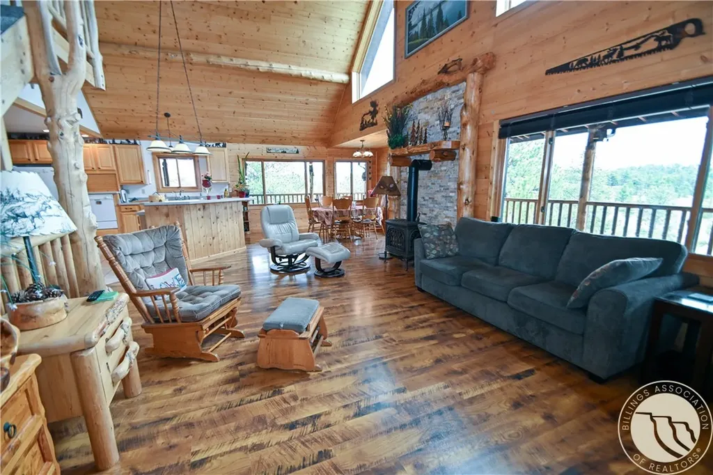 5750 Pleasant Hollow Trail Shepherd MT 59079