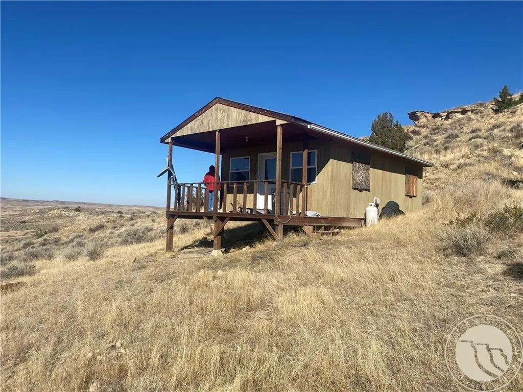 00 Rosebud Creek Road Forsyth MT 59327