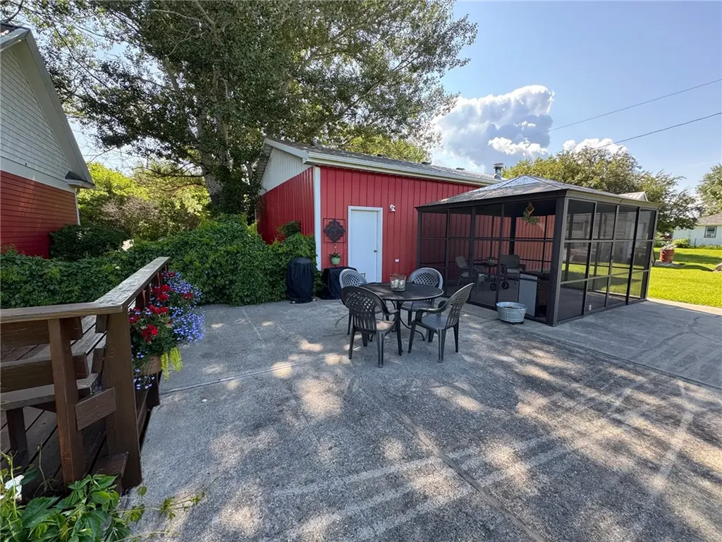 2822 S 35th Road Pompeys Pillar MT 59064