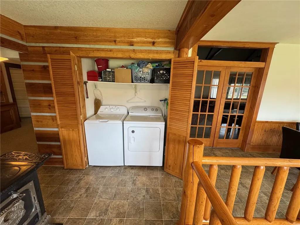 2822 S 35th Road Pompeys Pillar MT 59064