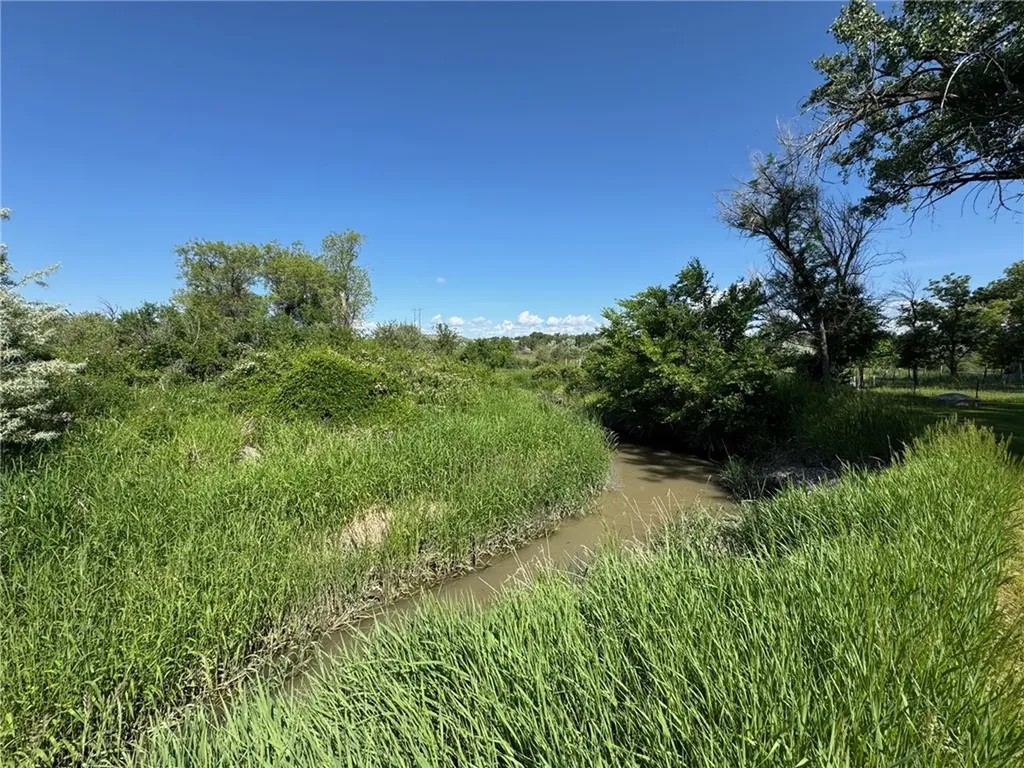 2822 S 35th Road Pompeys Pillar MT 59064