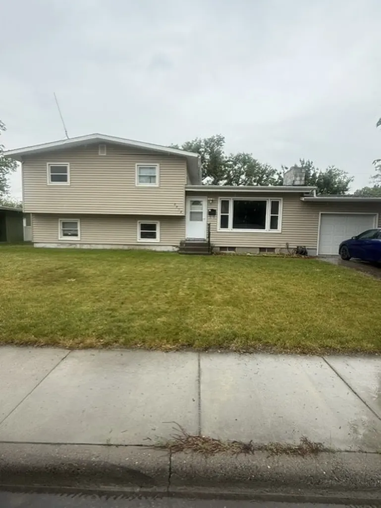 2562 Lillis Lane Billings MT 59102
