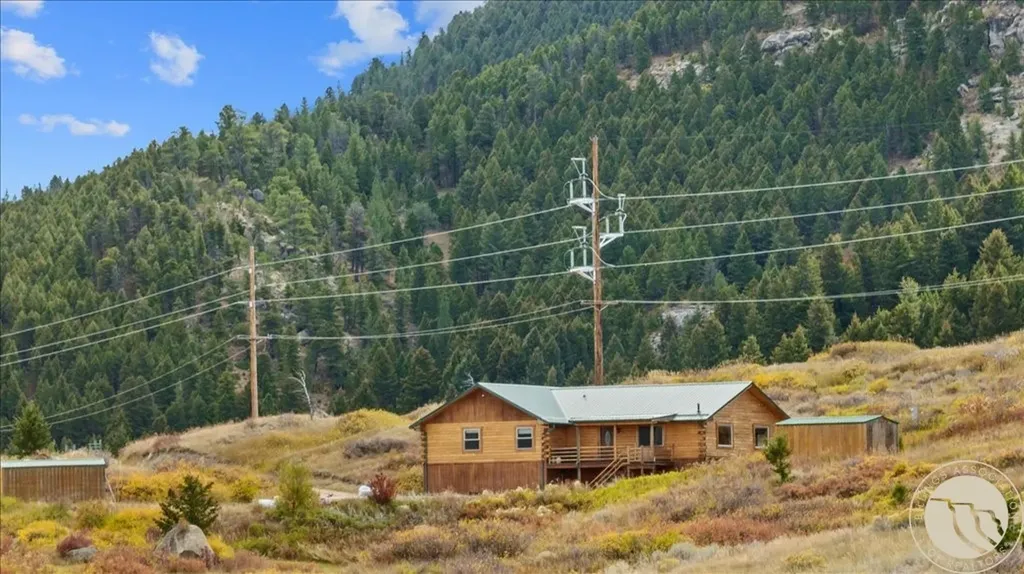 112 Pishkun Road Fishtail MT 59028