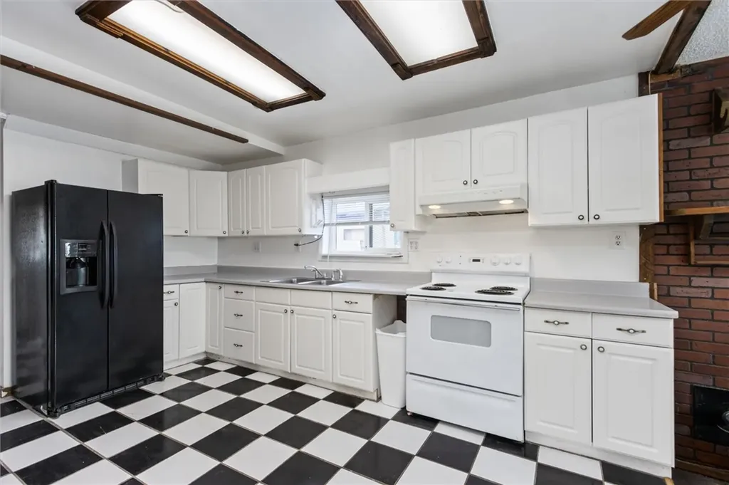 103 Grauberger Lane Acton MT 59002