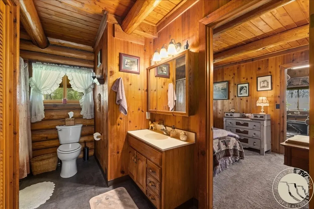 686 Highway 72 Belfry MT 59008