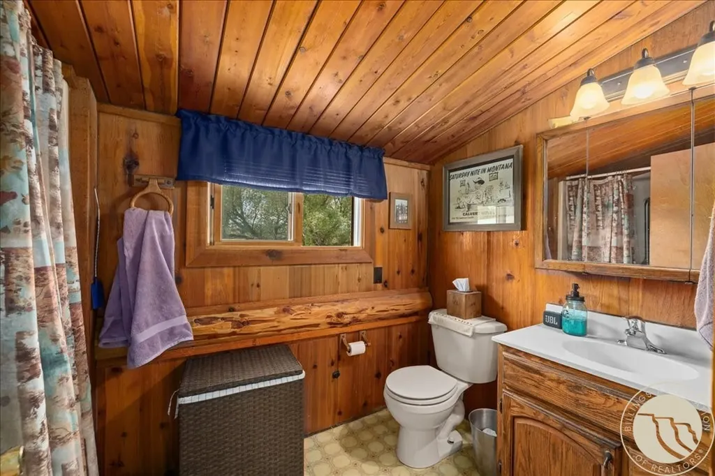 686 Highway 72 Belfry MT 59008