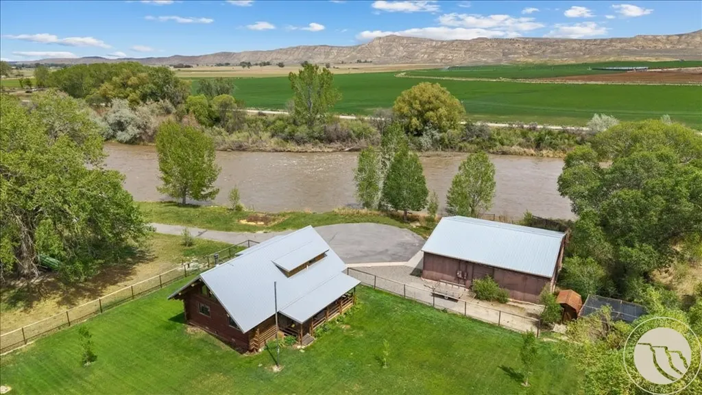 686 Highway 72 Belfry MT 59008