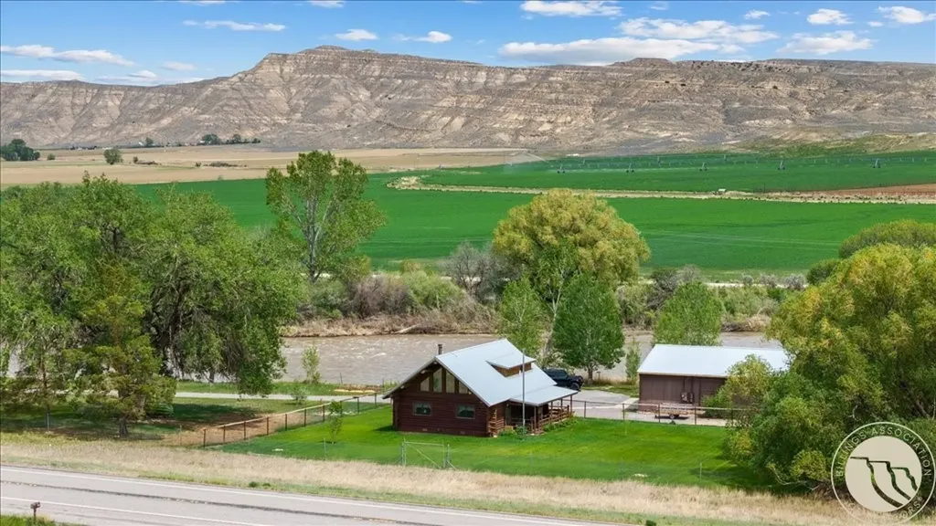 686 Highway 72 Belfry MT 59008