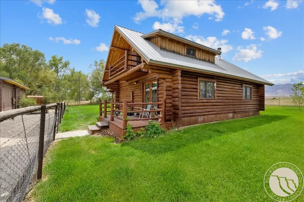 686 Highway 72 Belfry MT 59008