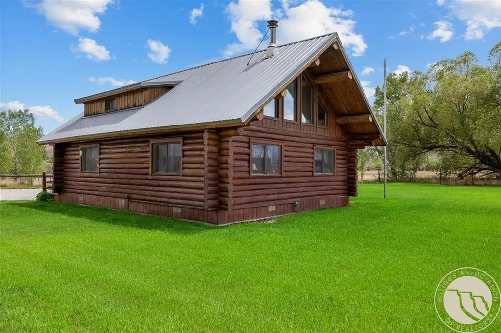 686 Highway 72 Belfry MT 59008