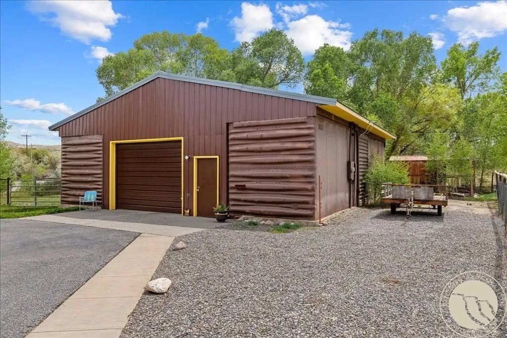 686 Highway 72 Belfry MT 59008