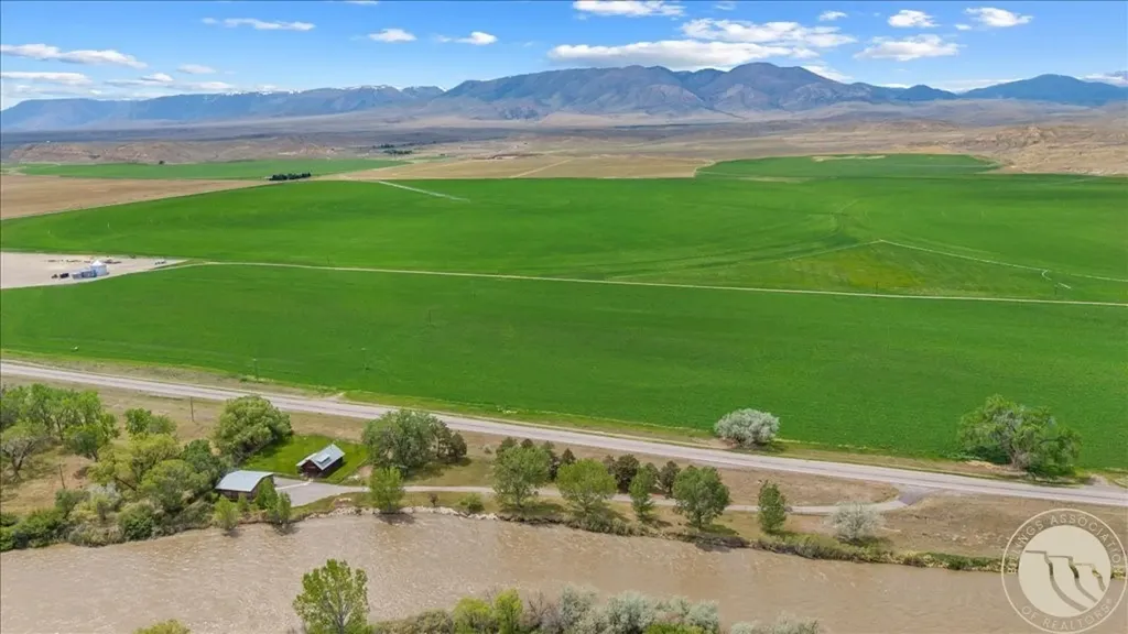 686 Highway 72 Belfry MT 59008