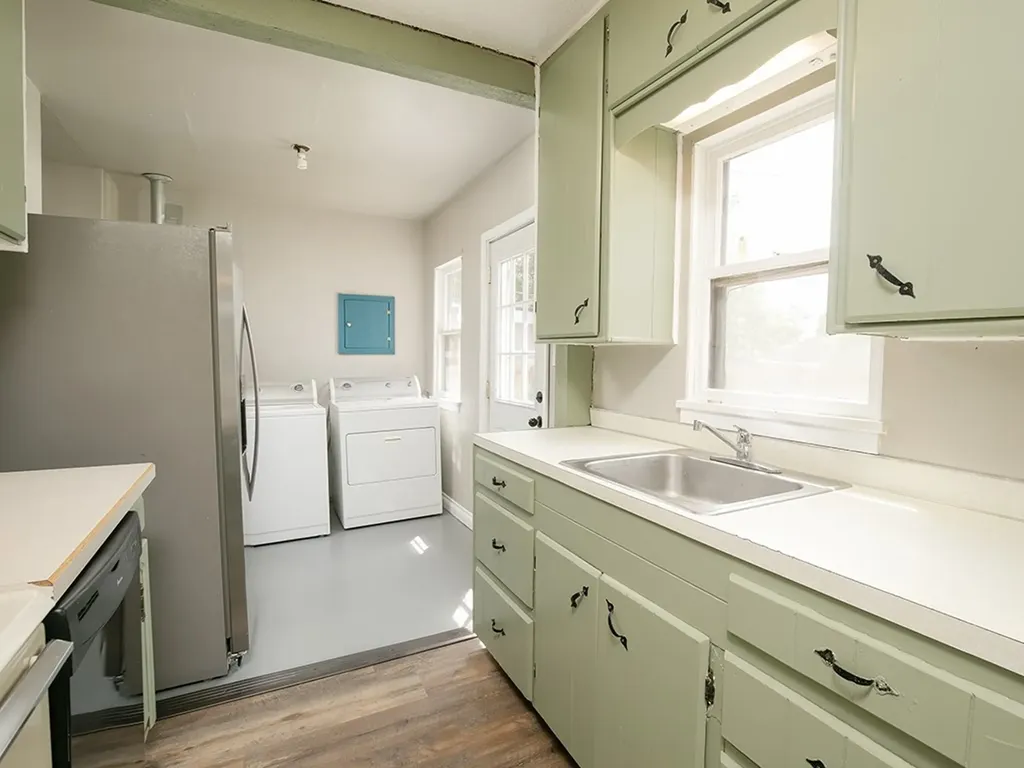 1326 Custer Avenue Billings MT 59102