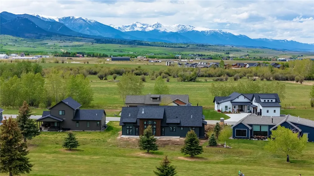 2710 Diamond C Trail Red Lodge MT 59068