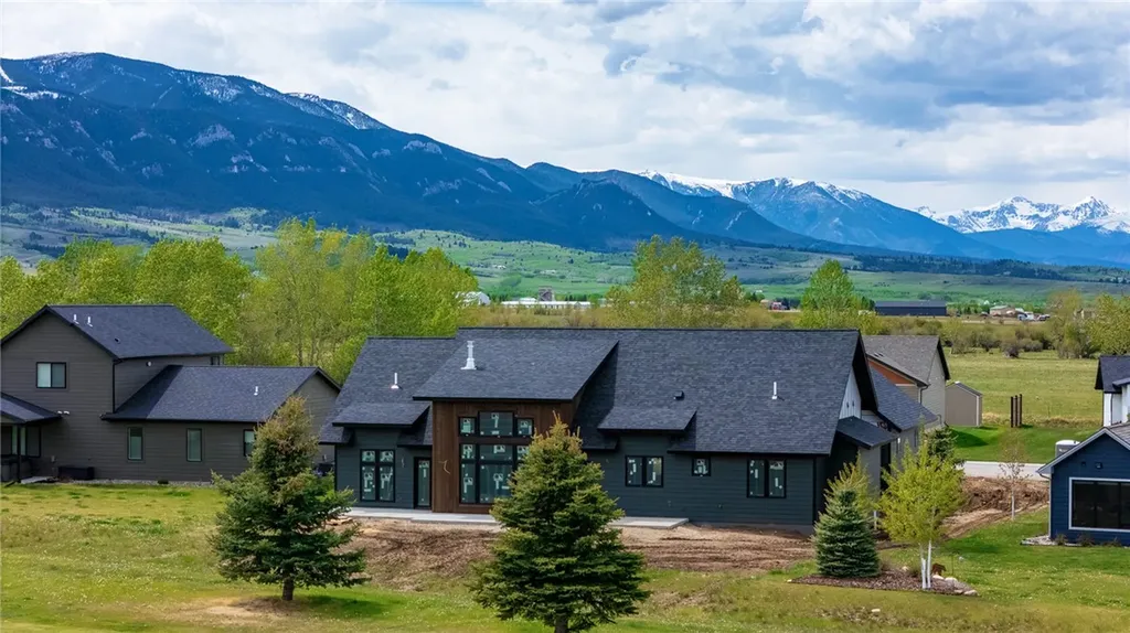 2710 Diamond C Trail Red Lodge MT 59068