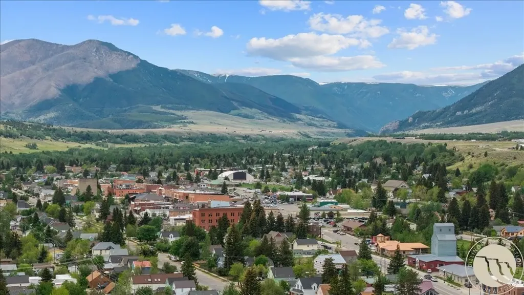 215 2nd Street E Red Lodge MT 59068