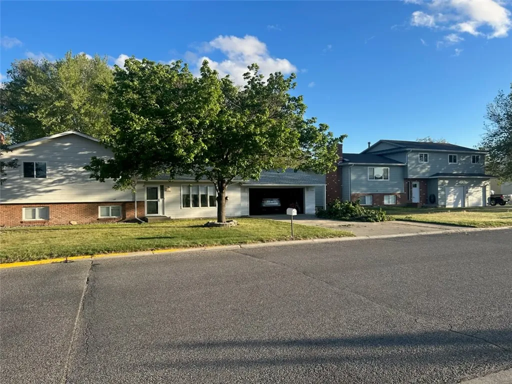 3204 Saint Johnson`s Avenue Billings MT 59102