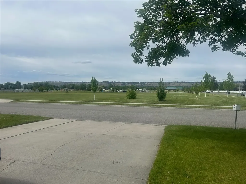 3204 Saint Johnson`s Avenue Billings MT 59102