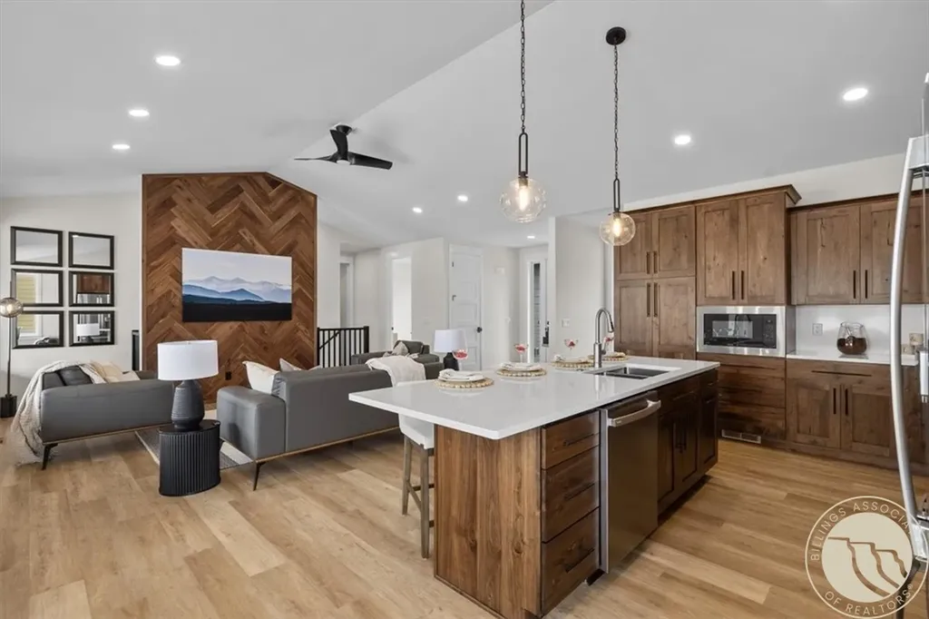 4613 Shining Light Lane Billings MT 59106