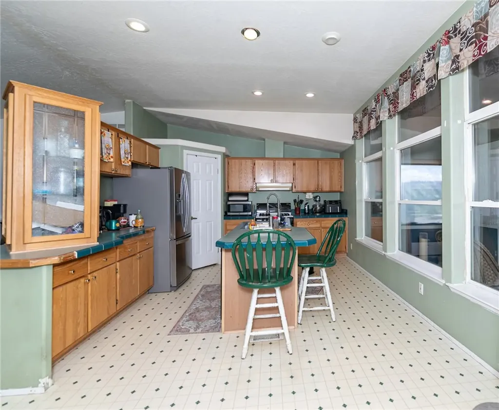 1009 Woodbine Creek Drive Columbus MT 59019